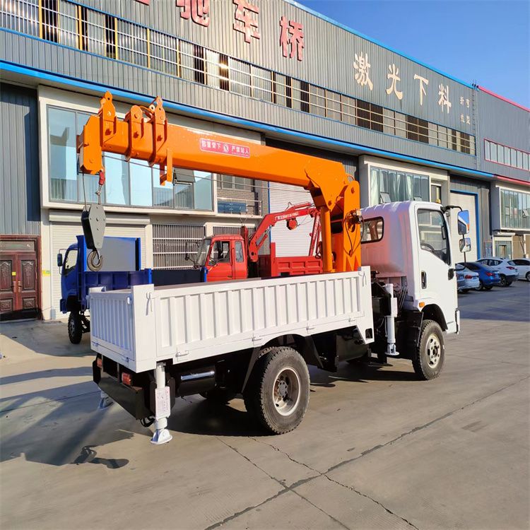 宁武县三轮随车吊定制 农用改装机自备吊中瑞长期出售